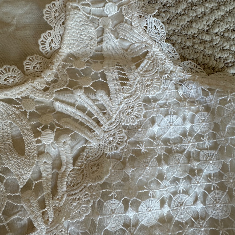 Anthropologie Tiny Cutwork Blouse Medium - Picture 4 of 5